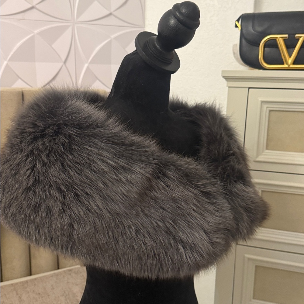 SAGA FOX FUR SCARF WRAP COLLAR - Picture 7 of 14